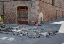 Granollers mejora el pavimento de varios puntos en la isla peatonal