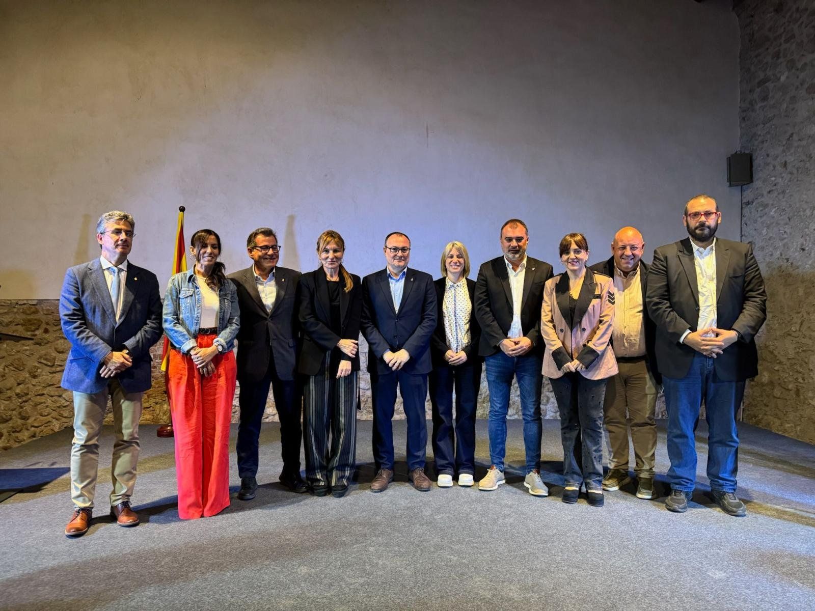 Los alcaldes y alcaldesas del Arco Metropolitano celebran el acuerdo para el despliegue del tren orbital